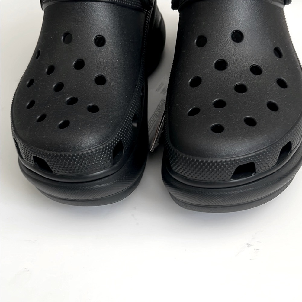 CROCS‎ Women’s Black Bae Platform Clogs Size 9 - Picture 8 of 8